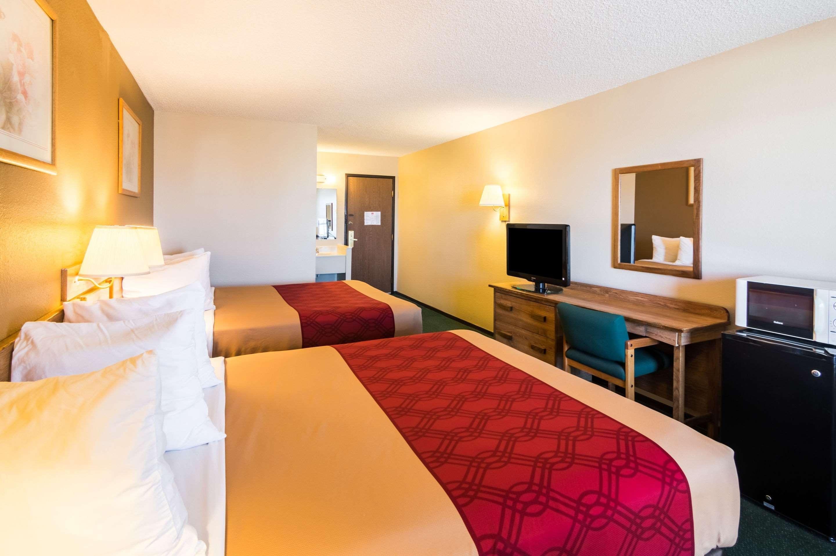 Econo Lodge Dumas Esterno foto
