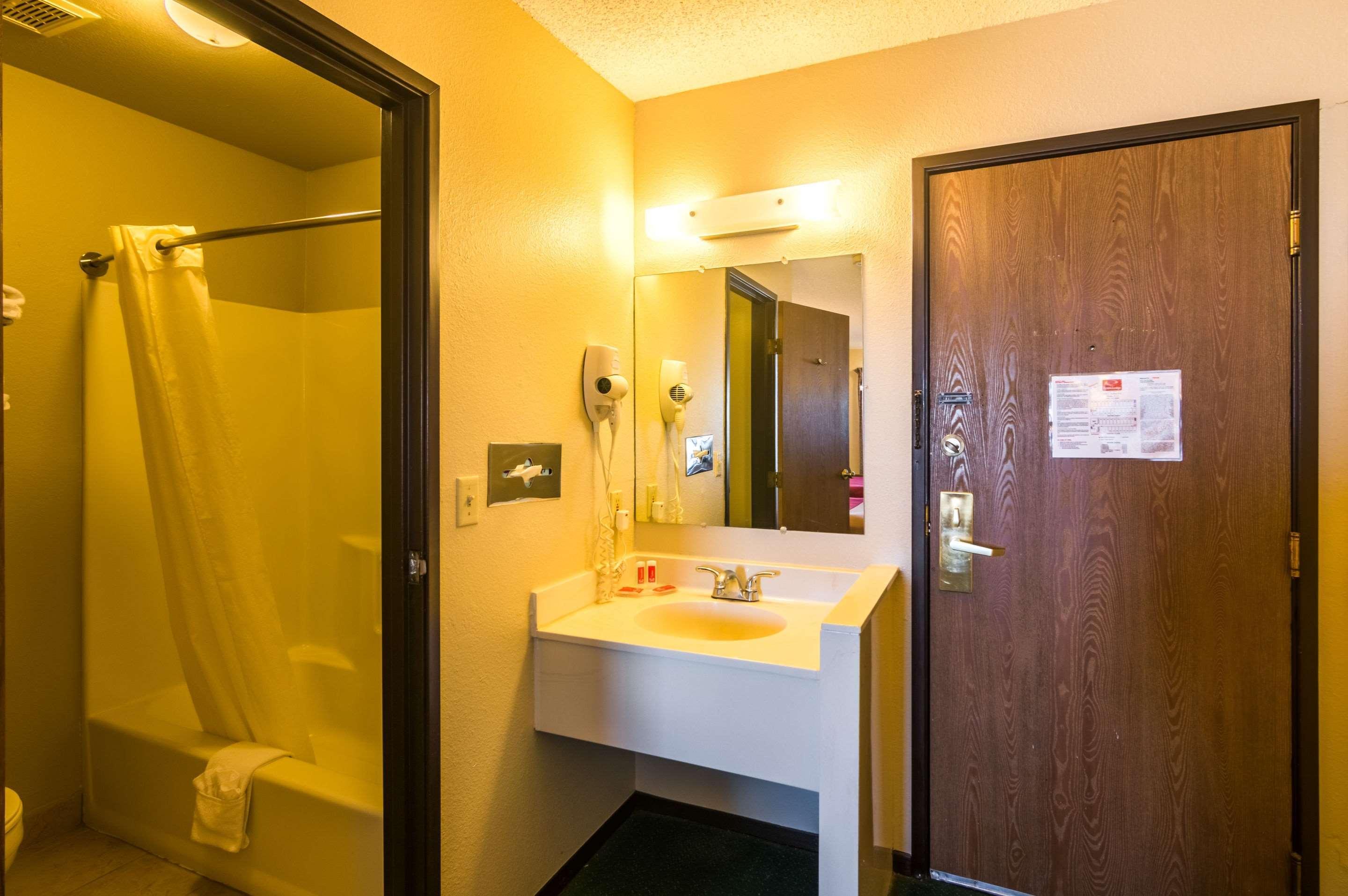 Econo Lodge Dumas Esterno foto