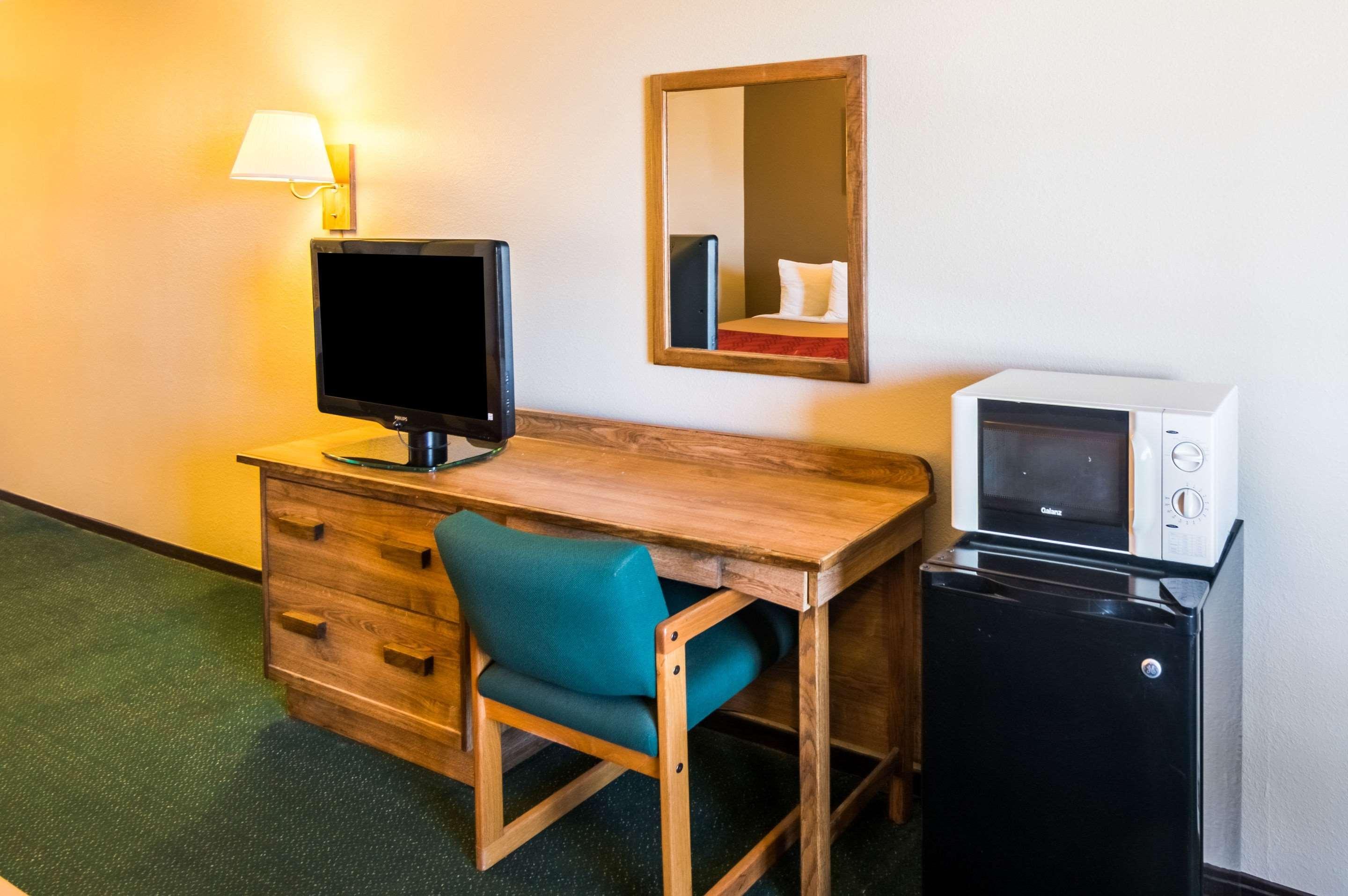 Econo Lodge Dumas Esterno foto