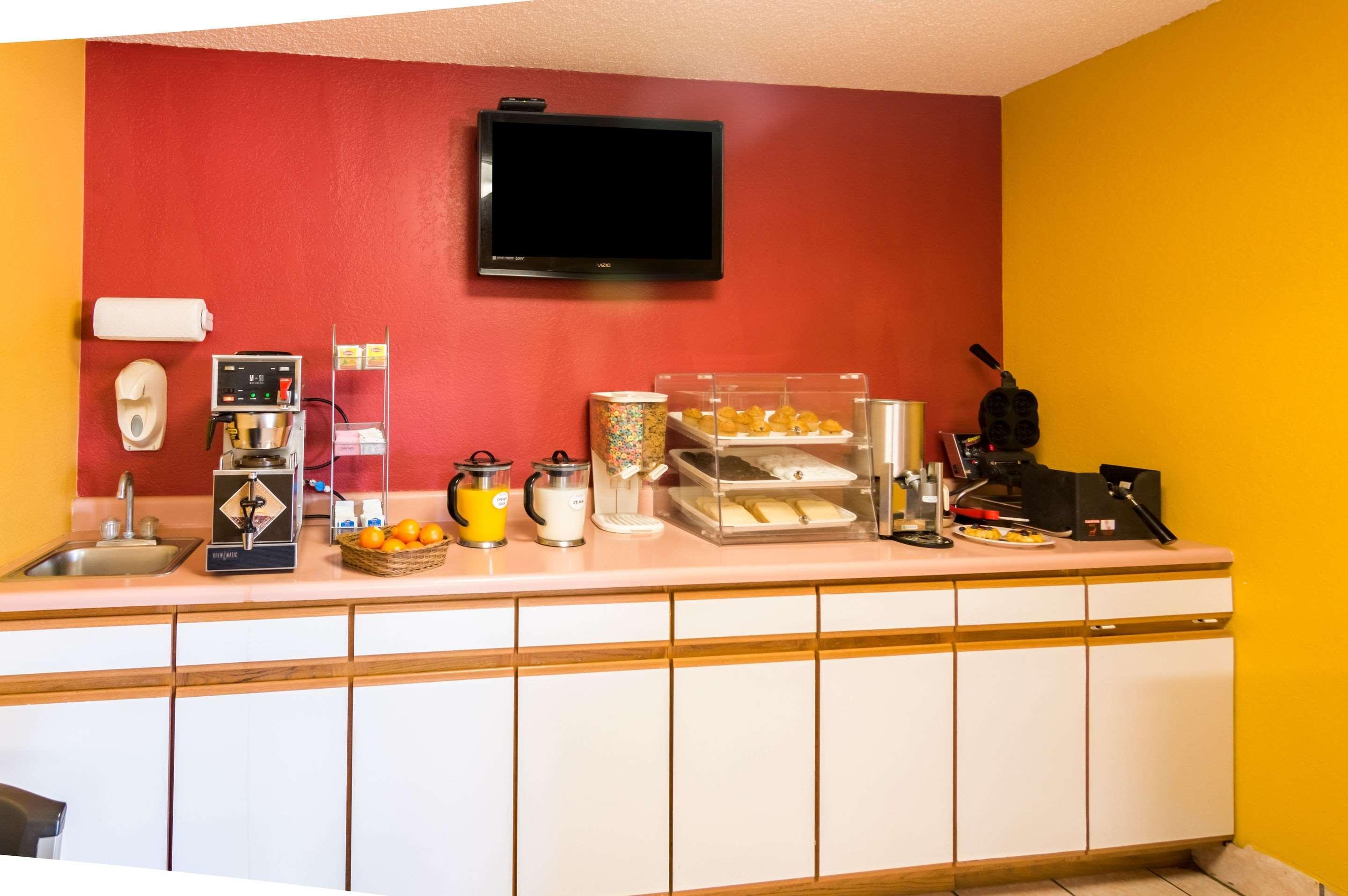 Econo Lodge Dumas Esterno foto
