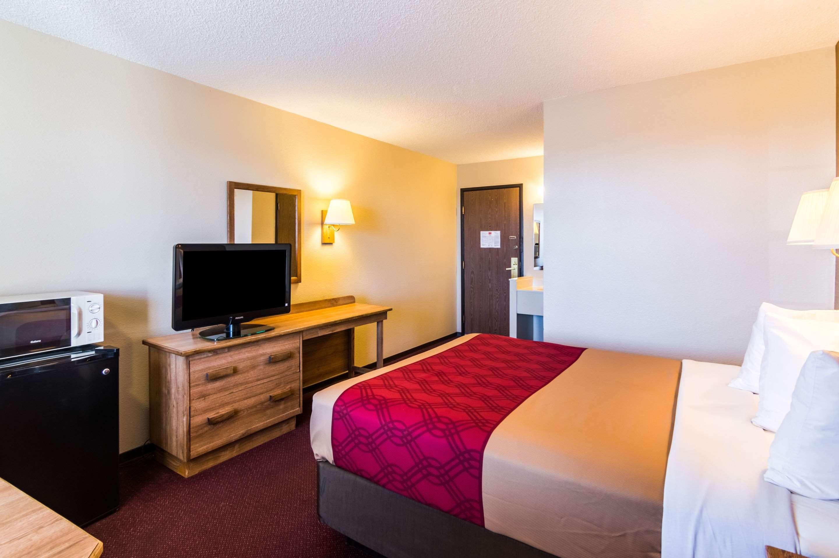 Econo Lodge Dumas Esterno foto