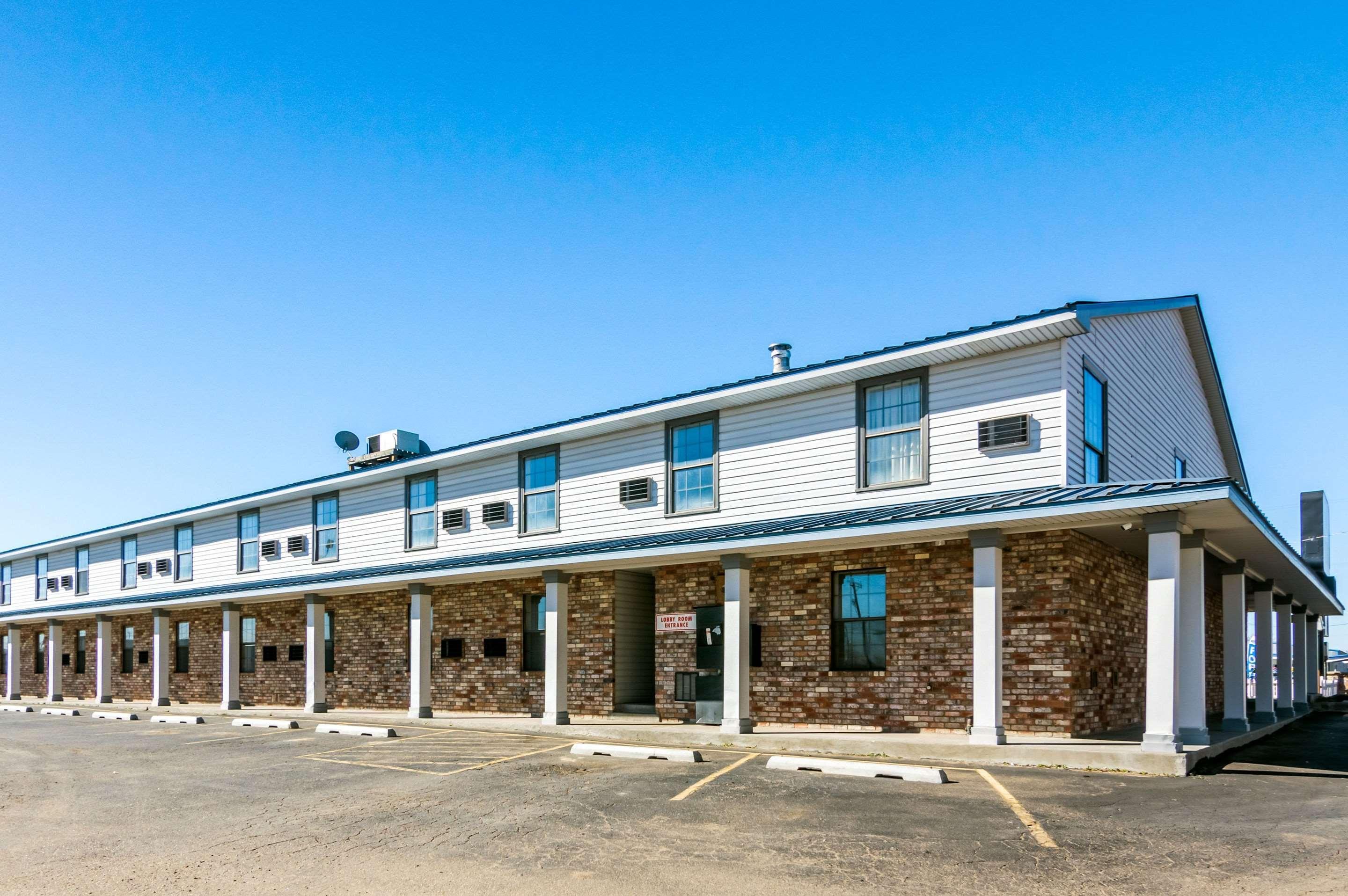 Econo Lodge Dumas Esterno foto